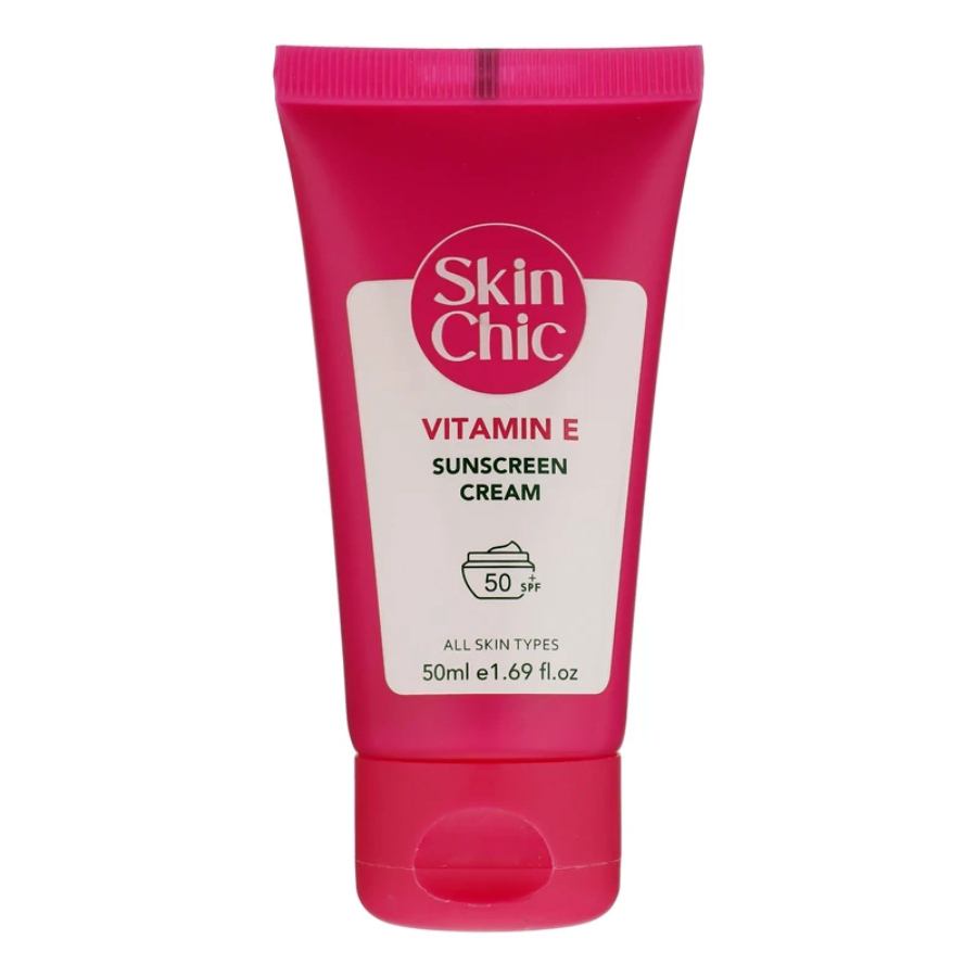 کرم ضد آفتاب ویتامین ای SPF50