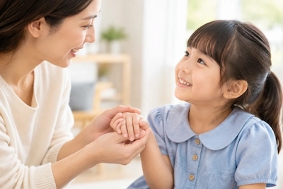 جلوگیری از جویدن ناخن کودکان؛ علل بالینی، عوارض و راهکارهای درمانی
